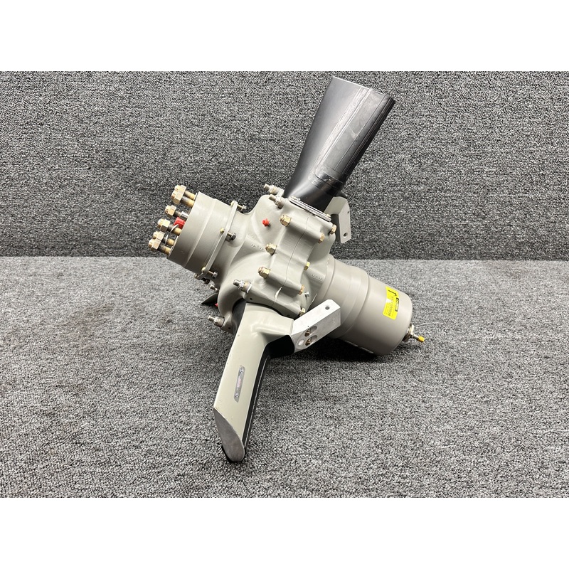 PHC-J3YF-2UF Hartzell 3-Blade Propeller Hub with Logs (Core, Prop Struck)