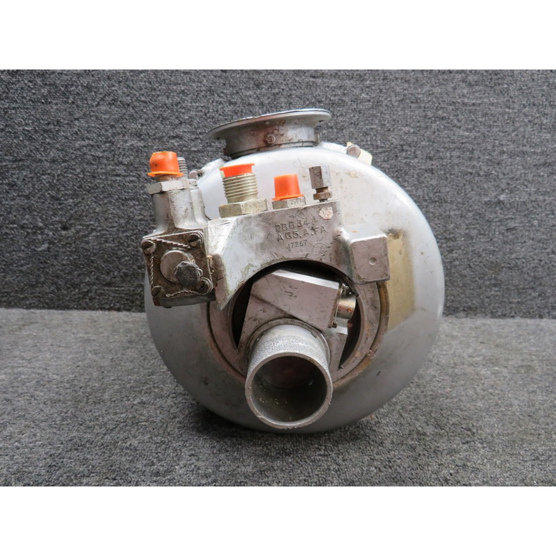285673-2 Hispano-Suiza Hydraulic Reservoir Tank with Mods (Loose Parts) (Core)