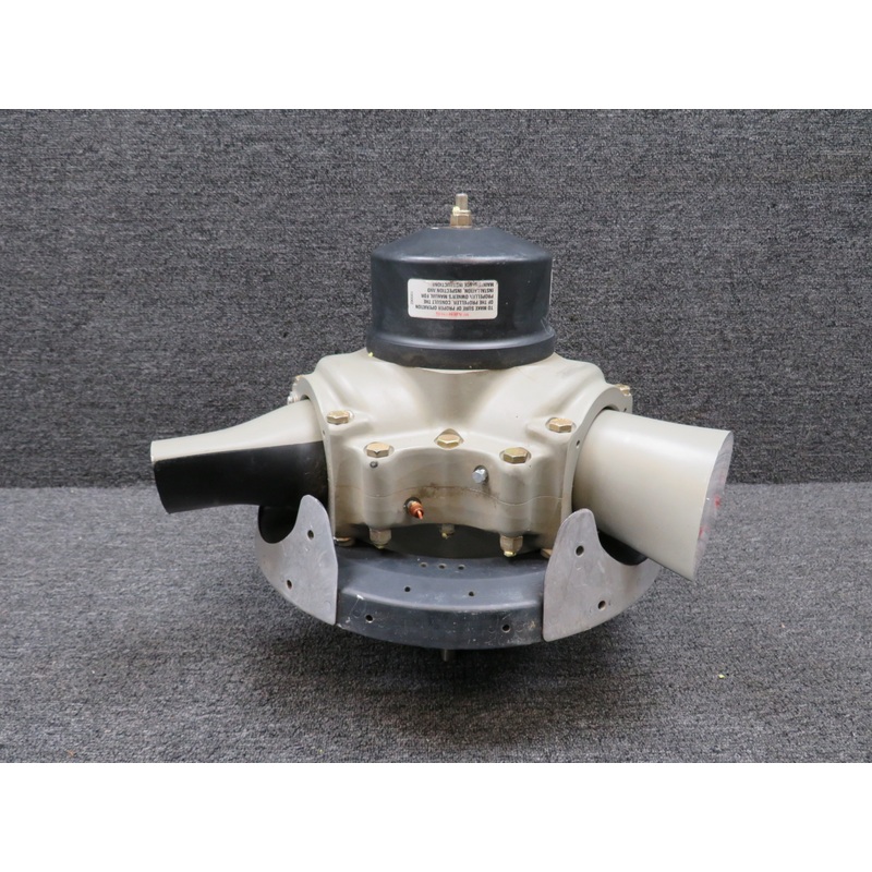 HC-13YR-1RF Hartzell Three Blade Propeller Hub Assembly (Minus Logs) (Core)