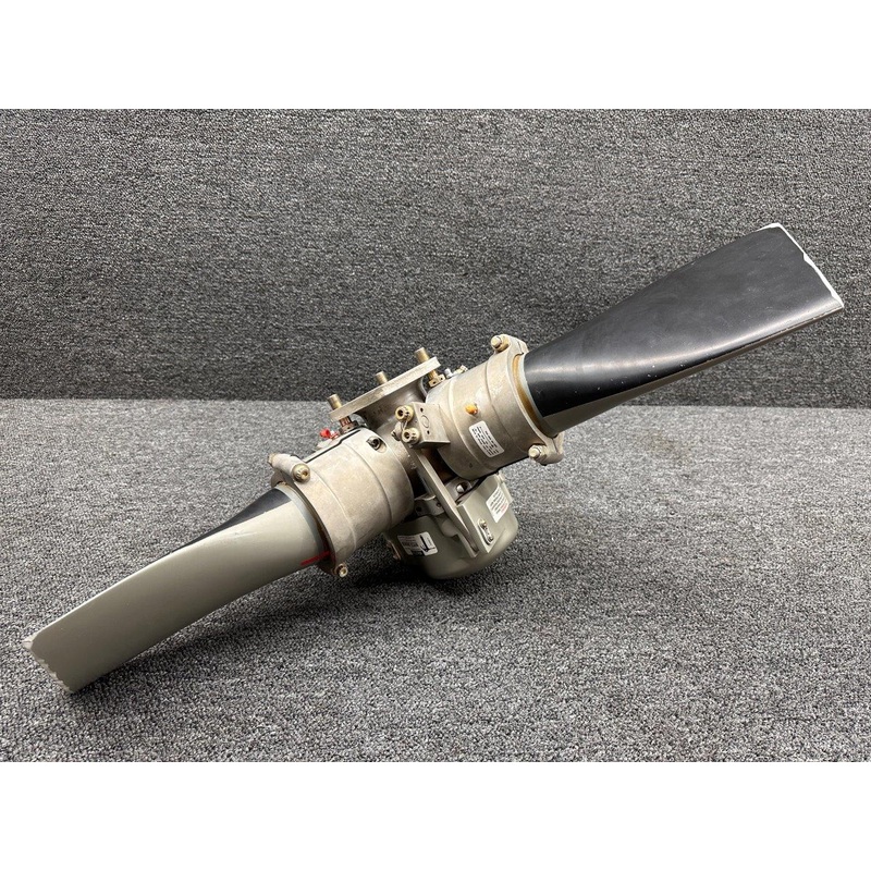 HC-A3VK-4, BJ497 Hartzell 3-Blade Propeller with Logs (Prop Struck) (Core)