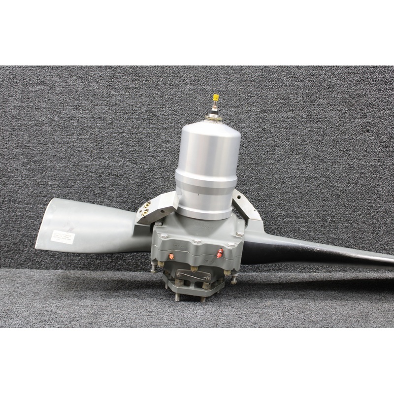 HC-C2YR-2CLEUF Hartzell 2 Blade Propeller Assembly RH w Logs (Core, Prop Strike)