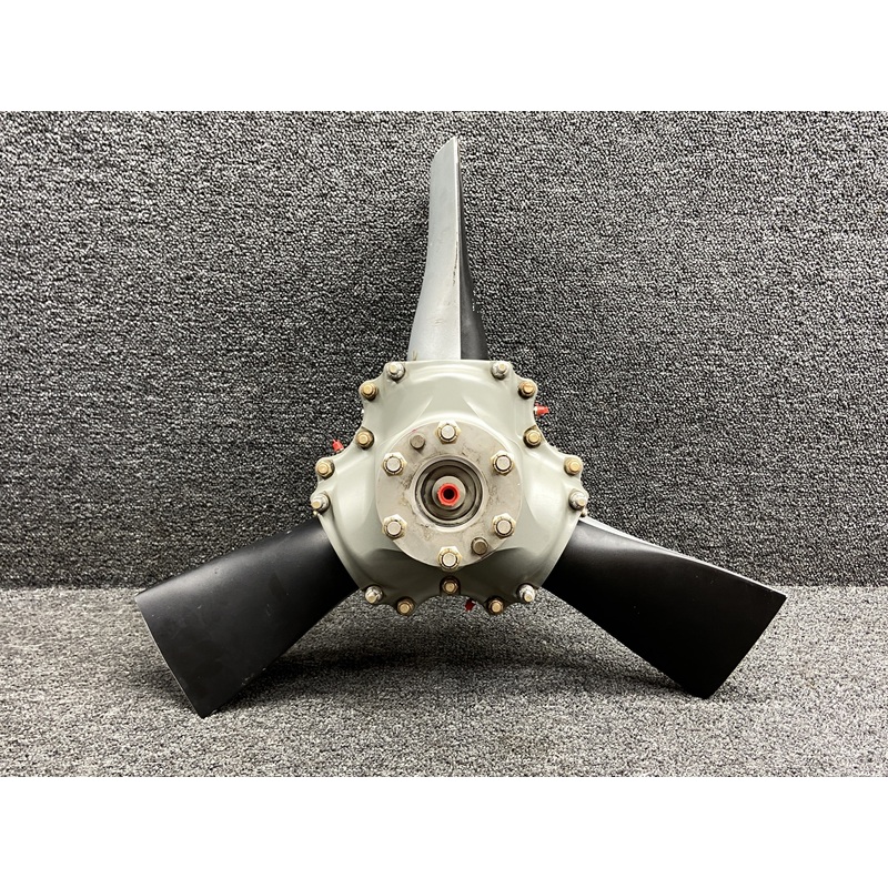 HC-J3YF-1RF-F8D68 Hartzell 3 Blade Propeller Hub w Logbook (Prop Struck) (Core)