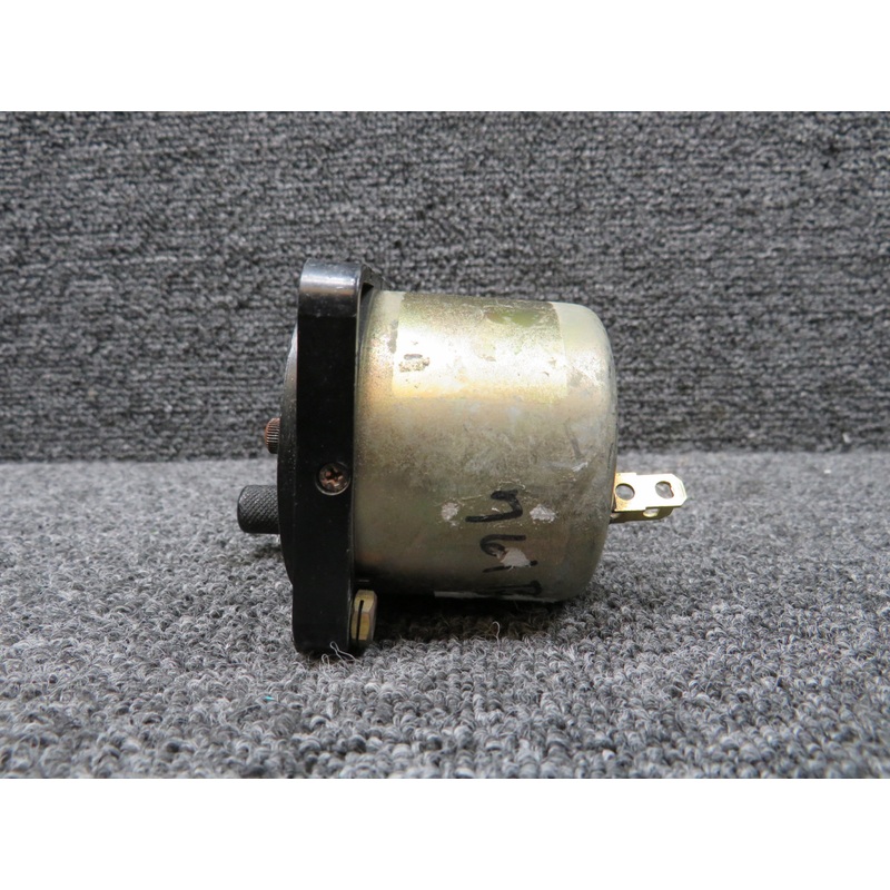 Quartz Clock Indicator (Cracked Seal around Prongs) (Volts: 24)