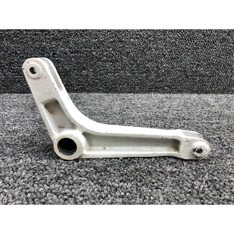 269A7509 Hughes 269C Longitudinal Pitch Idler Bellcrank