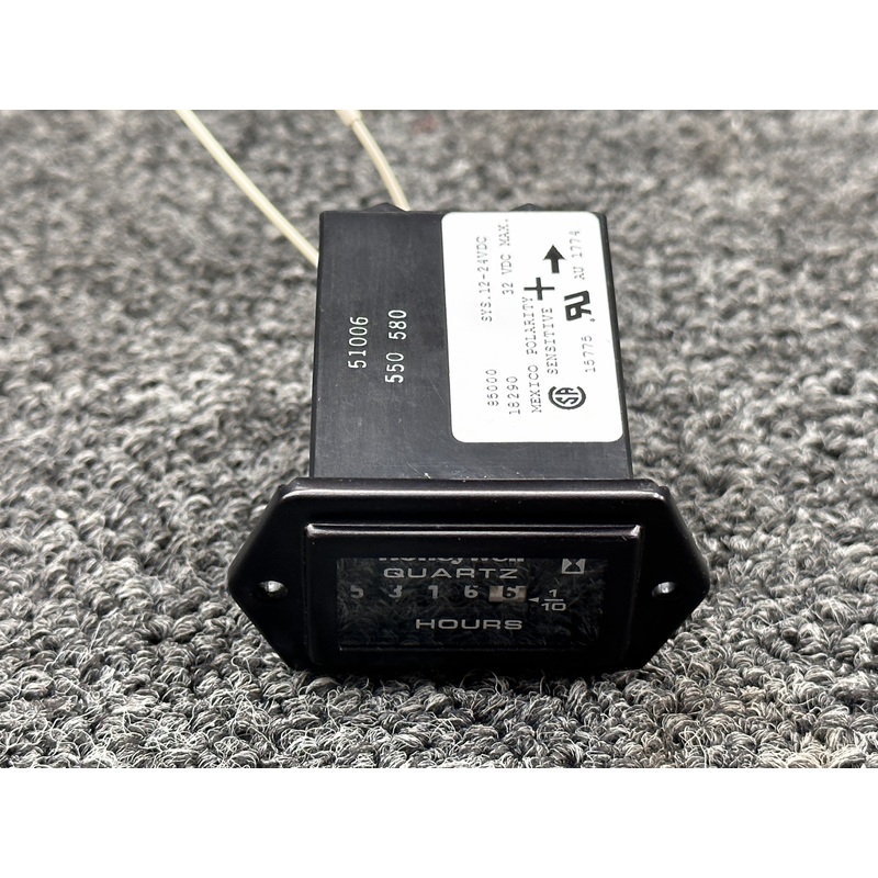 550-580 (Alt: 85000) Honeywell Quartz Hour Meter Indicator (Hours: 5,316.6)