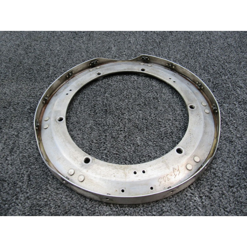 C-3532-12 / C-2294-12P Hartzell 3 Blade Spinner W/ Bulkhead (SA)