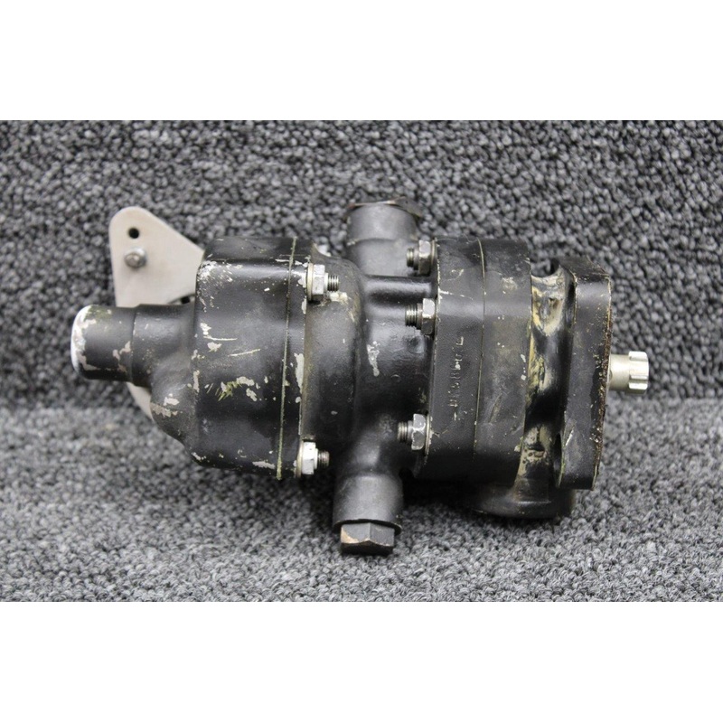 F-6-3A Lycoming IO-320-C1A Hartzell Propeller Governor (Prop Struck, Core)