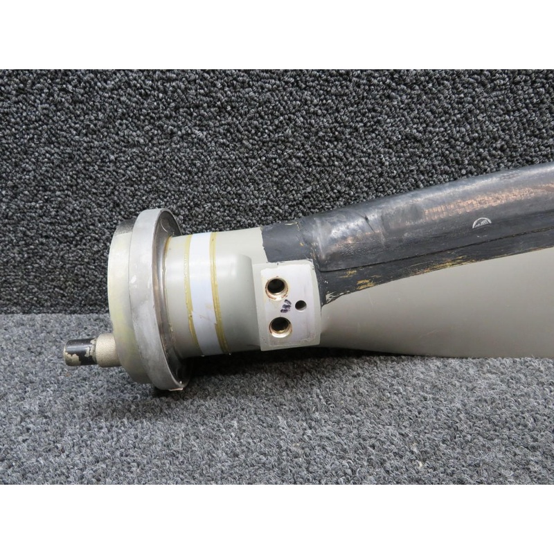 FC7479-2R Hartzell Propeller Blade (Bent) (Core-Display)