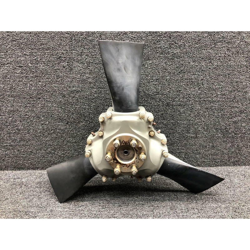 PHC-C3YF-1RF Cessna T207A Hartzell 3 Blade Propeller Hub W/ Logbook