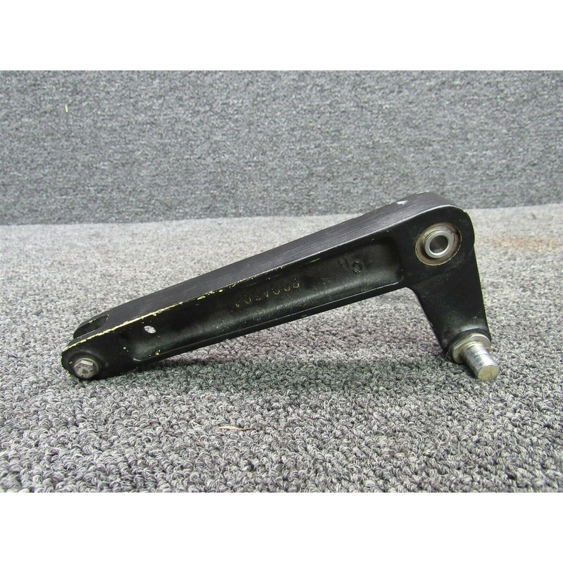 269A6042 Schweizer Bellcrank
