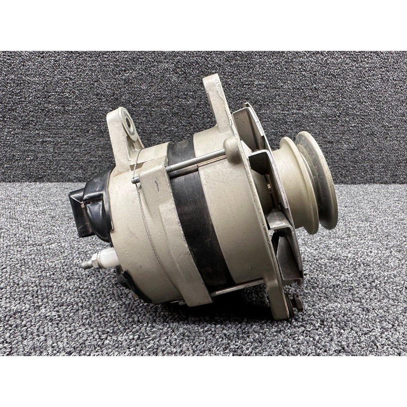 ALY-8520R Lycoming O-360-A1D Hartzell Alternator Assembly (Volts: 12, Amps: 60)