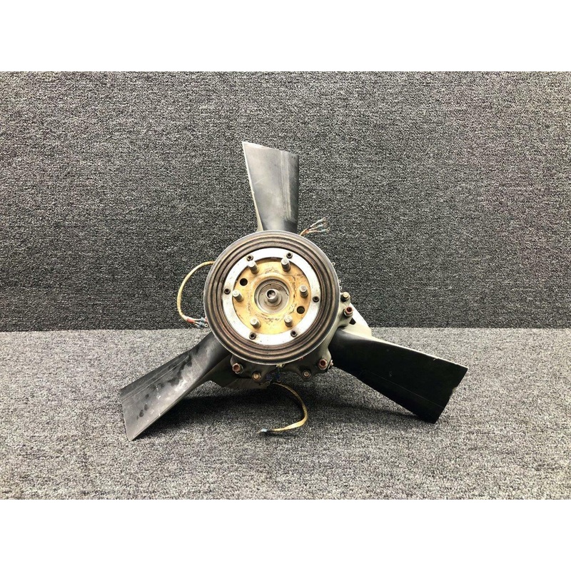 PHC-J3YF-2UF Beech 58P Hartzell 3 Blade Propeller LH W/ Logbook (Prop Struck)