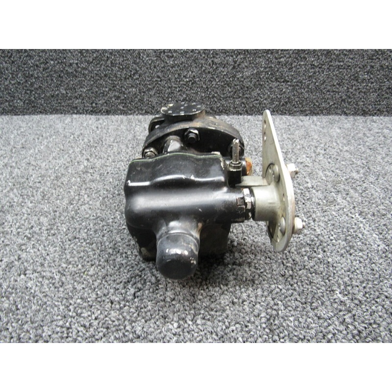 F-2-7A Piper PA28R-201 Lycoming IO-360-C1C Hartzell Propeller Governor (Prop Struck)