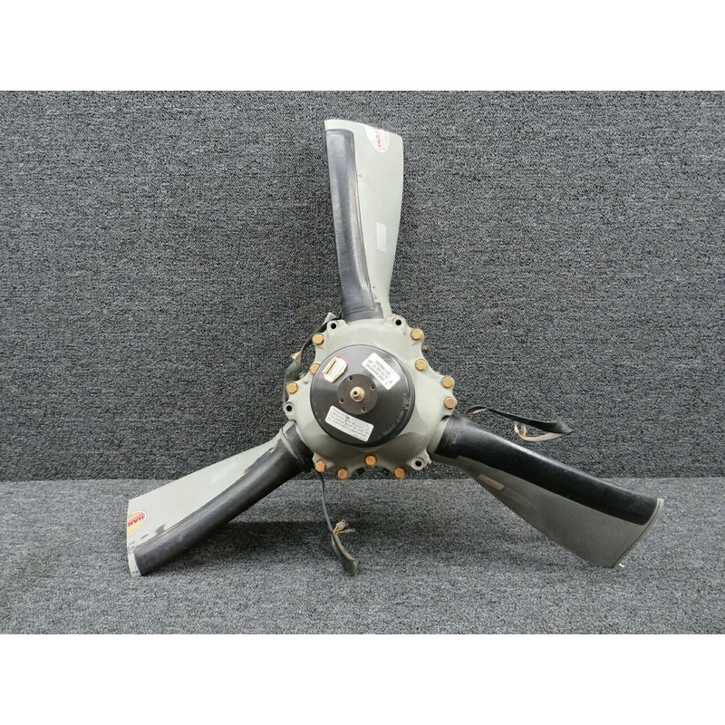 PHC-J3YF-1RF Cessna 210L Hartzell Propeller Hub Assembly (PROP STRIKE CORE)